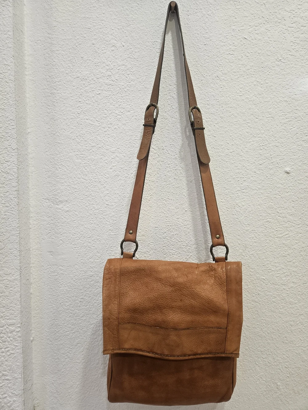 Vintage The Limited Tan Brown Textured Genuine Leather Crossbody Messenger Bag